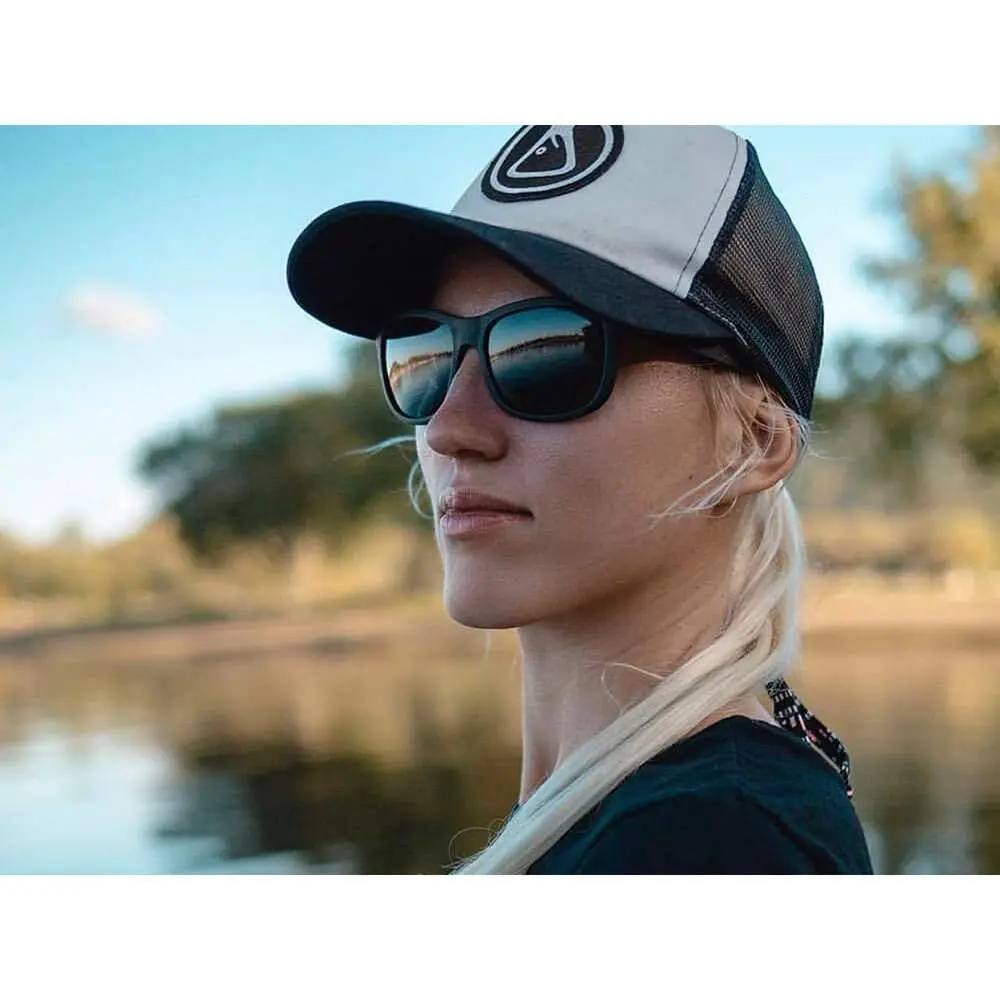 Signature Series - Blackout Polarized Undercover - Image 5